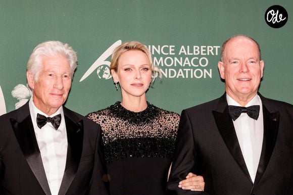 Son attachement s’explique notamment par les différents tournages qu’il y a effectués, notamment celui de King David en 1985, à Matera. 

Richard Gere, le prince Albert II de Monaco et la princesse Charlène de Monaco célèbrent le 20ème anniversaire de la fondation Prince Albert II de Monaco à la salle Garnier de l’Opéra de Monte-Carlo, le 18 septembre 2026. Cet évènement exceptionnel mobilise de nombreux artistes et philanthropes autour du couple princier. © Claudia Albuquerque/ Bestimage