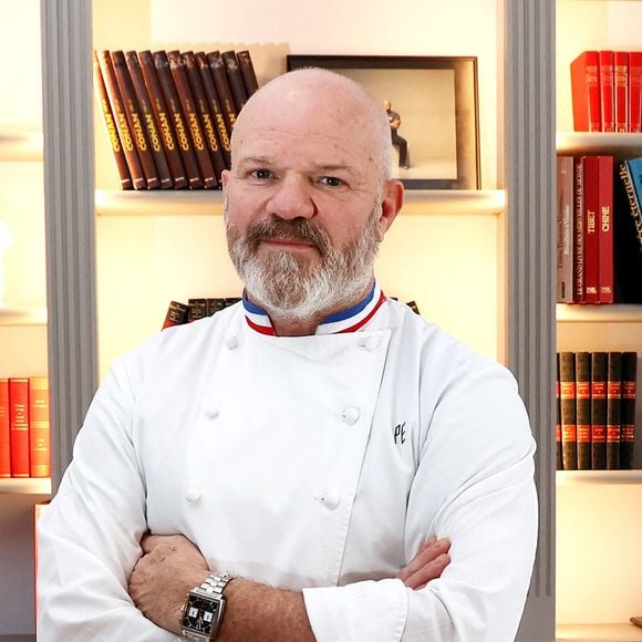 Philippe Etchebest est une figure incontournable de la gastronomie française.

Exclusif - Philippe Etchebest ouvre son nouveau restaurant haut de gamme dans une maison du centre ville de Bordeaux et l'ont appelé " La maison Nouvelle ".© Fabien Cottereau/Bestimage
