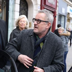 Exclusif - Christophe Dechavanne à la sortie des studios RTL à Neuilly-sur-Seine, France, le 30 janvier 2024. © Bestimage