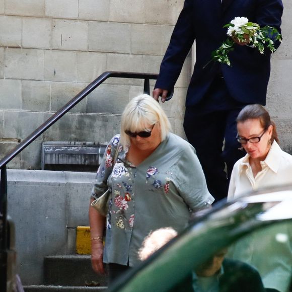 Exclusif - Carole Bouquet (ex compagne du défunt) - Obsèques de Francis Giacobetti à la chapelle Saint Pierre de Neuilly-sur-Seine, France, le 12 juin 2025. © Christophe Clovis/Bestimage