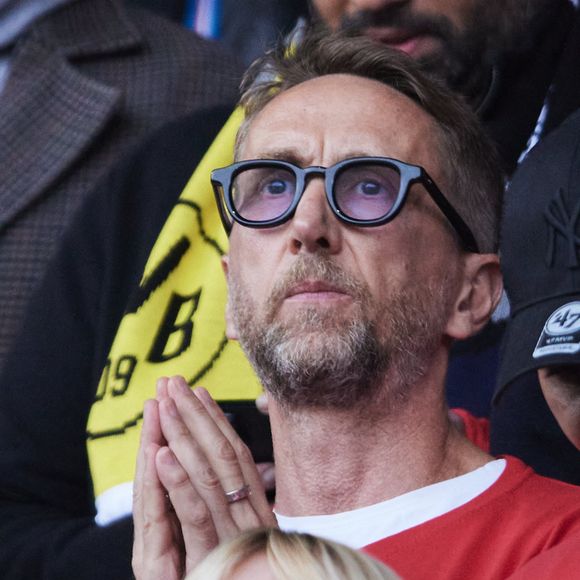 a déchanté après un passage dans un établissement connu à Paris

Philippe Caverivière - Célébrités dans les tribunes de la demi-finale retour de Ligue des champions entre le PSG face au Borussia Dortmund (0-1) au Parc des Princes à Paris le 7 mai 2024. © Cyril Moreau/Bestimage