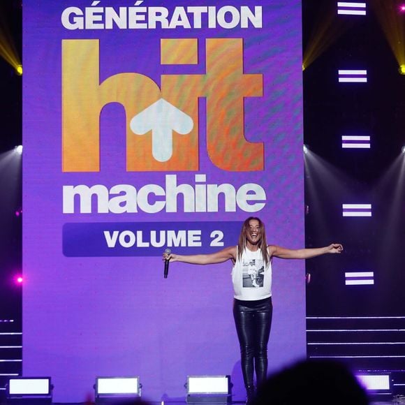 Cette chanteuse très populaire il y a une vingtaine d'années explique pourquoi elle a disparu des radars.

Exclusif - Nâdiya chante son tube "Et c'est parti" à l'enregistrement de l'émission "Génération Hit Machine Vol. 2" au Dôme de Paris.

Photo : Christophe Clovis / Bestimage