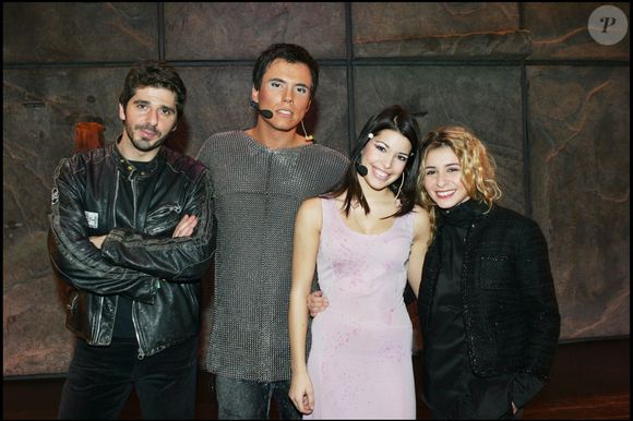 Patrick Fiori, Laurent Ban, Marilou Bourdon (le rôle de "Fleur de Lys"), Julie Zenatti – Notre-Dame de Paris au Palais des Congrès, le retour de la comédie musicale avec un nouveau casting (la troupe a ensuite fêté la représentation au Club L'Étoile à Paris).

COADIC GUIREC / BESTIMAGE