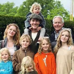 James Van Der Beek est le père de six enfants

James Van Der Beek s'affiche avec ses 6 enfants sur Instagram