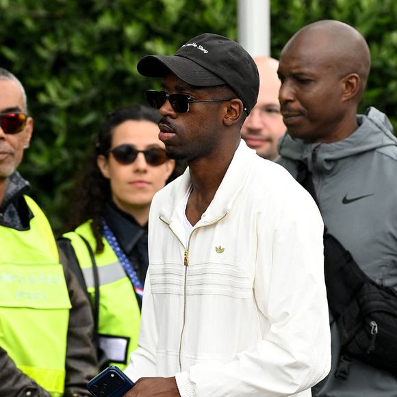 Ousmane Dembélé - L'équipe de France de football s'envole du Bourget pour rejoindre Boston aux Etats Unis pour participer à la coupe du monde de la FIFA (du 11 juin au 19 juillet, aux États-Unis, au Canada et au Mexique), le 10 juin 2026. Pierre Perusseau/Bestimage