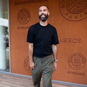 Benoît Paire au village lors des Internationaux de France de Tennis de Roland Garros 2026. Paris, le 25 mai 2026
© Moreau / Jacovides / Bestimage