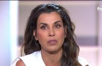 Reem Kherici rend hommage à Nadia Farès dans "C à vous", le 25 avril 2026.