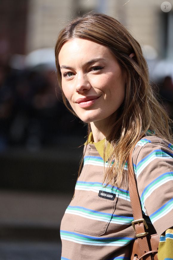 Camille Rowe - Arrivées au défilé Miu Miu mode femme automne / hiver 2024-2025 au Conseil Economique et Social lors de la Fashion Week de Paris (PFW), le 5 mars 2024. 
© Denis Guignebourg / Bestimage