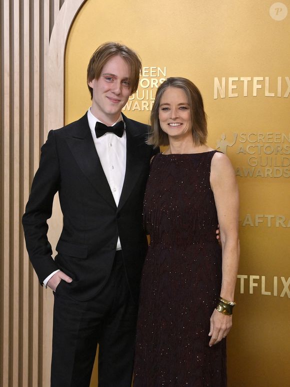 Charlie Foster et Jodie Foster assistent à la 31e cérémonie annuelle des SAG Awards qui se tient au Shrine Auditorium de Los Angeles le dimanche 23 février 2025. Photo by Jim Ruymen/UPI/ABACAPRESS.COM