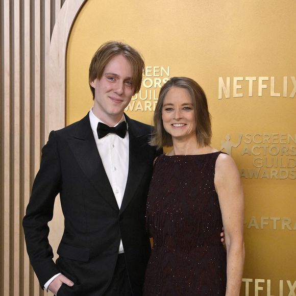 Charlie Foster et Jodie Foster assistent à la 31e cérémonie annuelle des SAG Awards qui se tient au Shrine Auditorium de Los Angeles le dimanche 23 février 2025. Photo by Jim Ruymen/UPI/ABACAPRESS.COM