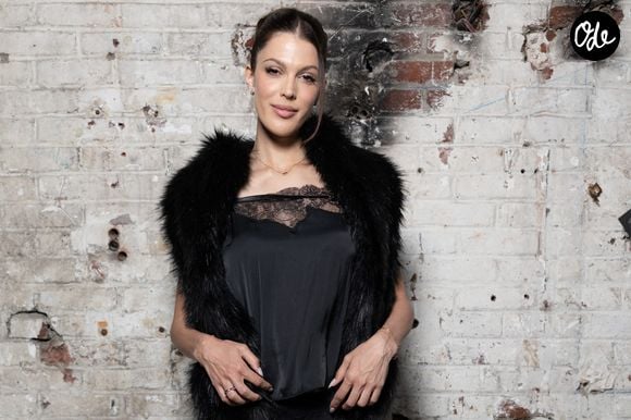 Iris Mittenaere au photocall du défilé Vaillant Collection Femme Prêt-à-Porter Automne/Hiver 2026-2027 lors de la Fashion Week de Paris (PFW) au palais de Tokyo, à Paris, France, le 6 mars 2026. © Julien Sarkissian/Bestimage