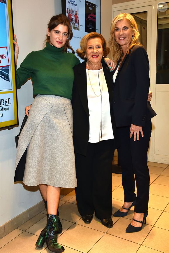 Exclusif - Doina Trandabur avec sa fille Michèle Laroque et sa petite fille Oriane Deschamps (la fille de M. Laroque) - Présentation du film de M. Laroque "Brillantissime" en avant-première à Nice aux Pathé Cinémas, le 10 novembre 2017. © Bruno Bebert/Bestimage