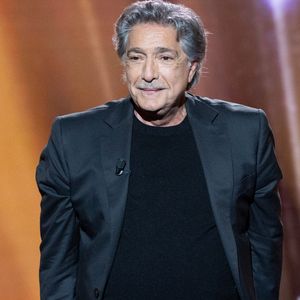 Exclusif - Frédéric François lors de l'enregistrement de l'émission "La Boîte à secrets", présentée par F.Bollaert et diffusée le 16 janvier 2026 sur France 3, dans les studios du Lendit à Saint-Denis, France, le 16 décembre 2025. © Cyril Moreau/Bestimage