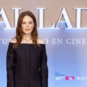 Julianne Moore lors du photocall de la première de La Habitación de al Lado, à l’hôtel Four Seasons. © Alterphotos / Panoramic / Bestimage
