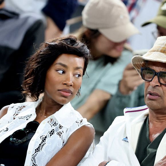Yannick Noah et sa compagne Malika en tribunes pendant l'épreuve de basketball de Demi-Finale opposant la France à l'Allemagne lors des Jeux Olympiques de Paris 2024 (JO) à l'Arena Bercy, à Paris, France, le 8 août 2024. © Jacovides-Perusseau/Bestimage