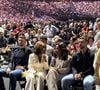De nombreuses personnalités, dont Michelle Obama, Oprah Winfrey et Thomas Pesquet, étaient présentes pour l’occasion.

Oprah Winfrey assiste au concert de Céline Dion à la Plénitude Arena le 12 septembre 2026.

Photo : Agence / Bestimage
