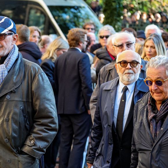 Thierry Lhermitte, Gérard Jugnot, Christian Clavier - Sortie des Obsèques de Michel Blanc en l'église Saint-Eustache à Paris, le 10 octobre 2024.
© Moreau / Jacovides / Bestimage