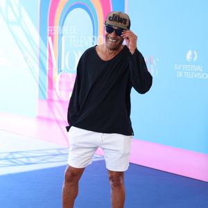 Entre les nuits courtes, les balades en poussettes et le biberons, le chanteur de 65 ans n'a pas eu peur de replonger dans cette routine qu'il ne connait que trop bien. 

Yannick Noah au photocall du téléfilm "Mort sur terre battue" lors du 64ème Festival de télévision de Monte-Carlo, le 17 juin 2025.  © Denis Guignebourg / Bestimage