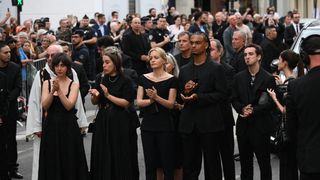 "Tout le monde doit se taire pendant qu’il parle" : Ninon, Manon et Gaston, les 3 enfants de Thierry Ardisson font le portrait d'un papa égocentrique