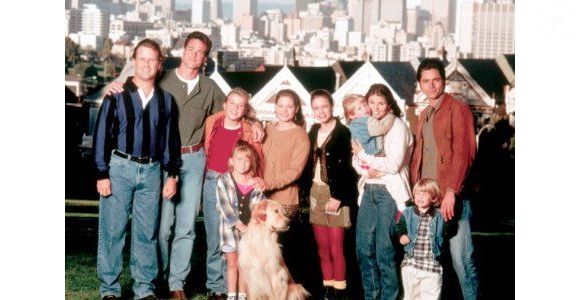 Toute l'équipe de la fête à la maison ! @Warner Bros.