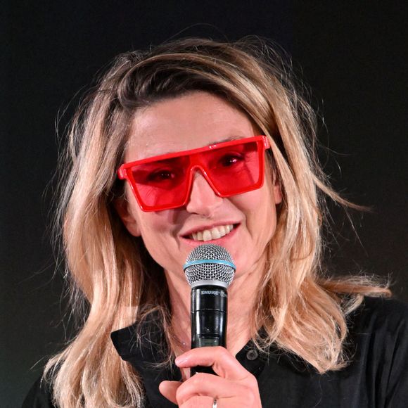 Exclusif - Julie Gayet, membre du jury, durant la soirée de remise des prix lors de la 1ère édition du World AI Film Festival (WAiFF) à Nice, un événement inédit dédié aux interactions entre les nouvelles technologies et la création cinématographique et audiovisuelle, au cinéma Pathé Gare du Sud, le 11 avril 2025. © Bruno Bebert / Bestimage
