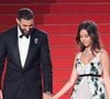 Au cours de ses études, elle a obtenu une licence d’arts dramatiques et a ensuite été repérée pour jouer dans le film "Les Bienheureux" de Sofia Djama
Karim Benzema et sa compagne Lyna Khoudri à la descente des marches du film « 13 jours 13 nuits » lors du 78ème Festival International du Film de Cannes. Le 23 mai 2025
© Jacovides-Moreau / Bestimage