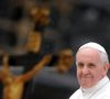 Le même document indique que "le décès a été constaté par enregistrement électrocardiogramme-thérapeutique".

Jorge Mario Bergoglio, plus connu sous son nom de règne, François, est mort ce lundi 21 avril à 88 ans. Né en 1936 à Buenos Aires en Argentine, Jorge Mario Bergoglio était le premier pape non-européen depuis le VIIIe siècle.

Photo : Backgrid UK/ Bestimage