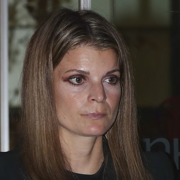 Athina Onassis quitte son hôtel pour se rendre au mariage de son amie Marta Ortega à La Corogne le 16 novembre 2018. GTRES / BESTIMAGE