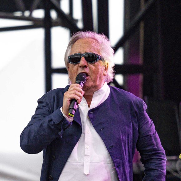 Gilbert Montagné en concert au festival du Printemps de Pérouges au Château de Saint-Maurice-de-Rémens (01) le 30/06/24.