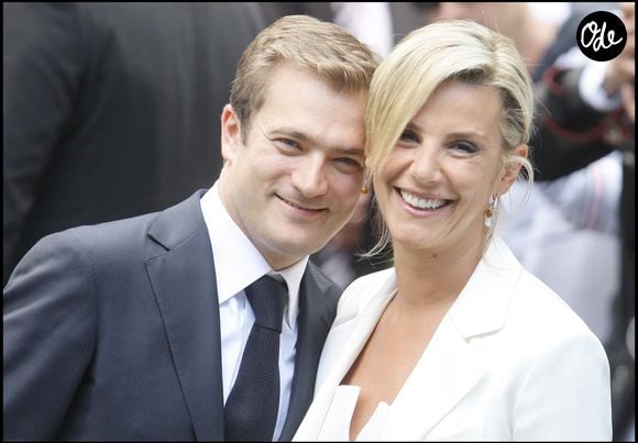 Laurence Ferrari et Renaud Capuçon lors de leur mariage à la mairie du 16ème arrondissement de Paris, le 03/07/2009. Crédit Jacovides-Moreau / Bestimage