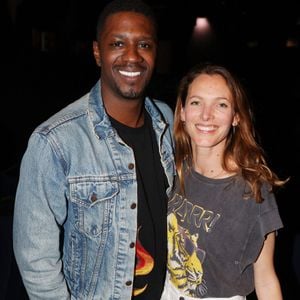 L'acteur David Baiot, témoin également, a été de son côté chargé d'organiser l'enterrement de vie de jeune fille d'Élodie Varlet à Barcelone ! 

David Baiot et Élodie Varlet assistent à la première du film « Une Histoire d'Amour », qui s'est tenue au Silencio des Prés le 6 avril 2023 à Paris, en France. Photo de Jérôme Dominé/Abaca
