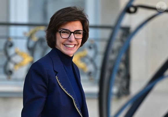 L'Élysée a publiquement salué son action, tandis qu'elle se dit très fière de son bilan culturel.

Rachida Dati - Sortie du Conseil des ministres au palais de l'Elysée à Paris le 4 février 2026. © Christian Liewig/Bestimage