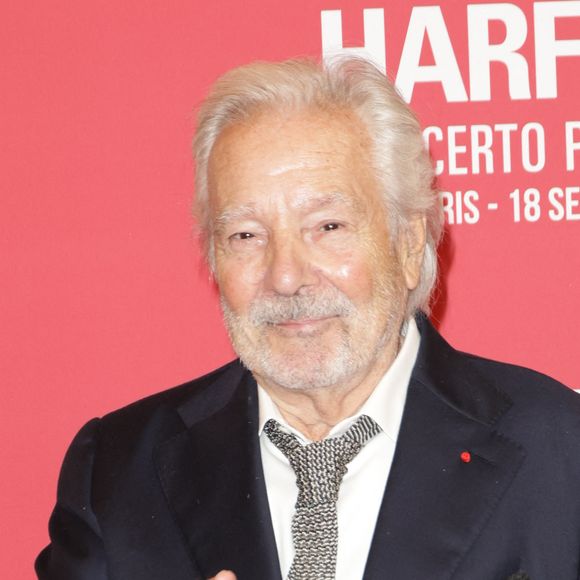 Pierre Arditi au photocall du "concerto pour la paix" de Omar Harfouch au Théâtre des Champs-Elysées à Paris le 18 septembre 2024. © Coadic Guirec / Bestimage