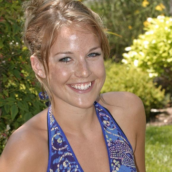 L'actrice française Aurélie Vaneck pose lors du 45ème Festival de Télévision de Monte-Carlo à Monaco, le 27 juin 2005. Photo par Gerald Holubowicz/ABACA.