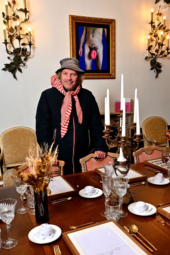 Exclusif - Le chanteur et artiste Philippe Katerine durant le vernissage de son exposition "Les Mignonismes" installée au Château de Crémat sur les hauteurs de Nice jusqu'au 18 mai 2025.© Bruno Bebert / Bestimage