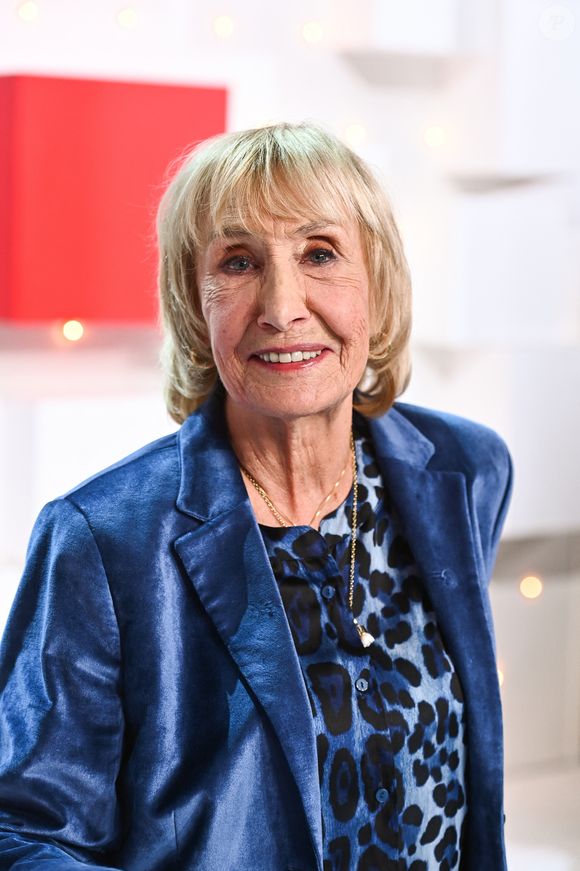 "Ce n'est pas la peine de raconter des histoires, a assuré la première femme de l'interprète de la star sur TV5 Monde. Je pense que le malheur, c'est qu'il est tombé dans la cocaïne, c'est ce qui l'a tué, d'ailleurs, ce n'est pas autre chose (...) Malheureusement." 

Exclusif - Maryse Grimaldi, première femme de Joe Dassin - Enregistrement de l'émission "Vivement Dimanche, Spéciale Joe Dassin", présentée par M. Drucker et diffusée le 12 novembre 2023 sur France 3, au Studio Gabriel à Paris. © Guillaume Gaffiot / Bestimage