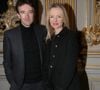 Son frère Antoine rappelle que grandir dans une famille connue impose de ne jamais se permettre d’erreur, une philosophie que Delphine applique dans sa vie professionnelle et personnelle. 


Antoine Arnault et Delphine Arnault - Front Row du défilé Louis Vuitton prêt-à-porter automne-hiver 2023/2024 lors de la Fashion Week de Paris (PFW), à Paris, France, le 6 mars 2023. ©  Bertrand Rindoff/Bestimage