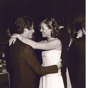 Hélas, l'homme verra sa réputation de noceur le rattraper 

Archives - Caroline de Monaco et Philippe Junot à la soirée UNICEF, en mai 1977.