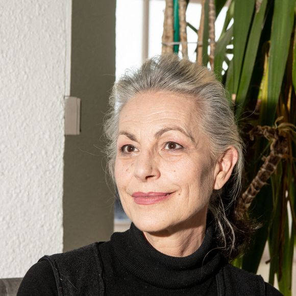 Sur RTL, la chanteuse a précisé que cela avait été très difficile

La chanteuse portugaise Beligan Lio pose lors d'une séance de portraits pendant le festival de télévision de Luchon, à Bagnere de Luchon, dans le sud-ouest de la France, le 10 février 2022. Photo by Daniel Derajinski/ABACAPRESS.COM