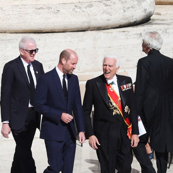 Le prince William d'Angleterre, prince de Galles, assiste aux funérailles du pape François le 26 avril 2025 au Vatican. Alors que Rome fait ses adieux au pape François, des dirigeants du monde entier, des membres de la famille royale, des membres du clergé et des milliers de fidèles se sont réunis au Vatican pour un adieu solennel et historique. Le pape François est décédé le lundi 21 avril à l'âge de 88 ans. Photo by Marco Iacobucci/IPA/ABACAPRESS.COM