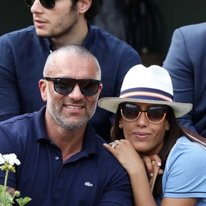 Amel Bent et son mari Patrick Antonelli  dans les tribunes des internationaux de tennis de Roland Garros à Paris, France, le 3 juin 2018. © Dominique Jacovides - Cyril Moreau/Bestimage