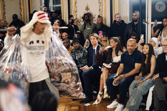 Alexandre Arnault et Rihanna - Défilé Homme A$AP Rocky X American Sabotage by AWGE Printemps/Été 2025  dans le cadre de la Fashion Week de Paris, France, le 21 juin 2024. © Tiziano da Silva / Pierre Perusseau /Bestimage