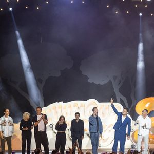 Kev Adams, Nikos Aliagas, Elodie Poux, Chantal Ladesou, Jean-Luc Reichmann,Jarry, Jamel Debbouze, Laurent Ruquier, Nash, Samuel Bambi, Nordine Ganso, Thomas Marty, Inès Reg, Nino Arial durant l'enregistrement de la seconde soirée de "L'humour à la plage" pour la 3eme édition du festival de Juan les Pins à la pinède Gould le 27 juin 2026.  © Jack Tribeca/Bestimage