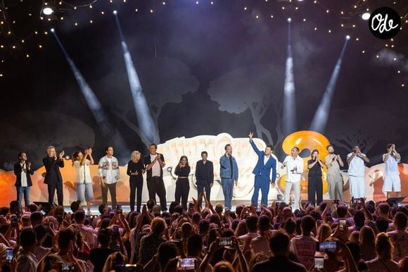 Kev Adams, Nikos Aliagas, Elodie Poux, Chantal Ladesou, Jean-Luc Reichmann,Jarry, Jamel Debbouze, Laurent Ruquier, Nash, Samuel Bambi, Nordine Ganso, Thomas Marty, Inès Reg, Nino Arial durant l'enregistrement de la seconde soirée de "L'humour à la plage" pour la 3eme édition du festival de Juan les Pins à la pinède Gould le 27 juin 2026.  © Jack Tribeca/Bestimage