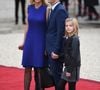 Maman de trois enfants âgés "de 20, 16 et 11 ans" (Emma, Alice et Thomas), fruits de son amour avec le radiologue Guillaume Jourdan, la fille aînée de Brigitte Macron a choisi de s'installer dans cet appartement après son divorce survenu en 2021

Laurence Auzière Jourdan, son mari Guillaume Jourdan et leurs enfants Emma et Thomas lors de la passation de pouvoir entre E.Macron et F.Hollande au palais de l'Elysée à Paris le 14 mai 2017.
© Lionel Urman /  Bestimage