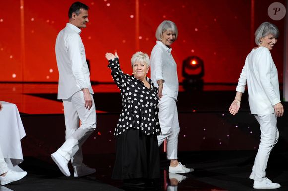 Exclusif - Mimie Mathy et ses soeurs - Surprises - Enregistrement de l'émission "La Chanson secrète 4", qui sera diffusée le 4 janvier 2020 sur TF1, à Paris. Le 17 décembre 2019
© Gaffiot-Perusseau / Bestimage
