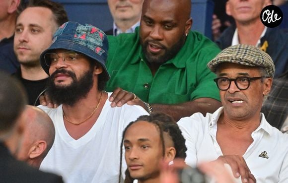 Yannick Noah, Joakim Noah, Teddy Riner et Jaden Smith au Parc des Princes, le 28 avril 2026.

© Christian Liewig/Bestimage