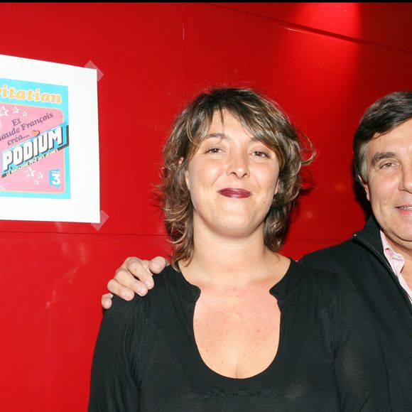 Jean-Pierre Foucault et sa fille Virginie - Avant-première de "Et Claude François créa Podium" à Paris le 6 mars 2007 COADIC GUIREC / BESTIMAGE