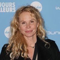 Carole Richert (Monsieur Parizot) : Le père de ses enfants Pauline et Vincent est un regretté comédien