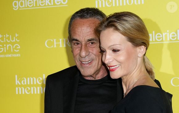 Exclusif - Thierry Ardisson et sa femme Audrey Crespo-Mara - Le professeur S.Lyonnet, président de l'Institut des maladies génétiques, et le galériste K. Mennour ont organisé la 4ème édition de la soirée "Heroes for Imagine", une grande vente aux enchères d’oeuvres d'art, animée par G.Elmaleh et dirigée par Christie's, à l'institut Imagine, 24 boulevard du Montparnasse dans le 15ème arrondissement de Paris, France, le 12 septembre 2022. © Dominique Jacovides/Bestimage